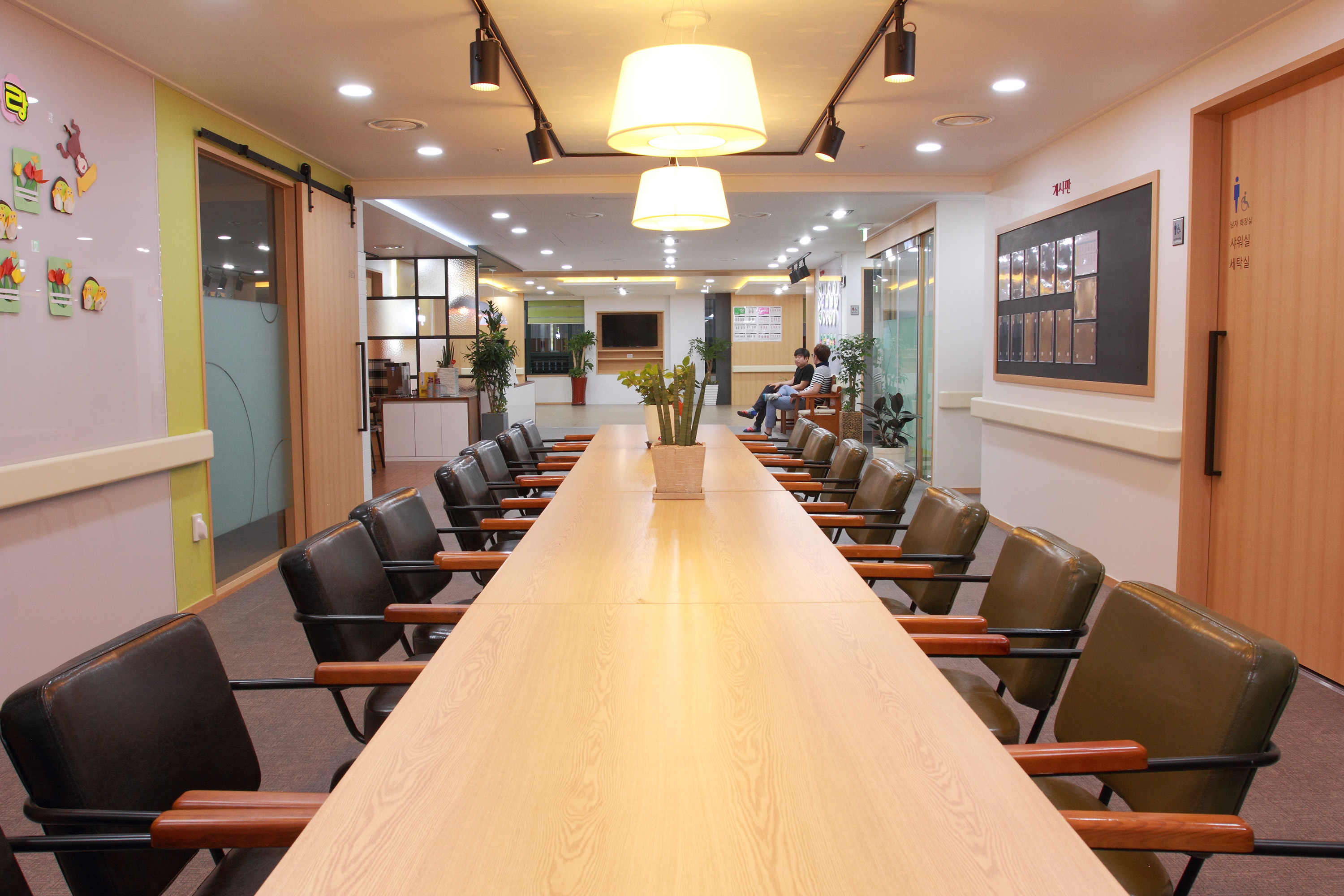 988684787_Ffqkw1jp_6d21e64b0d522165fa2cb0e7243223312416310a.JPG 이미지크게보기