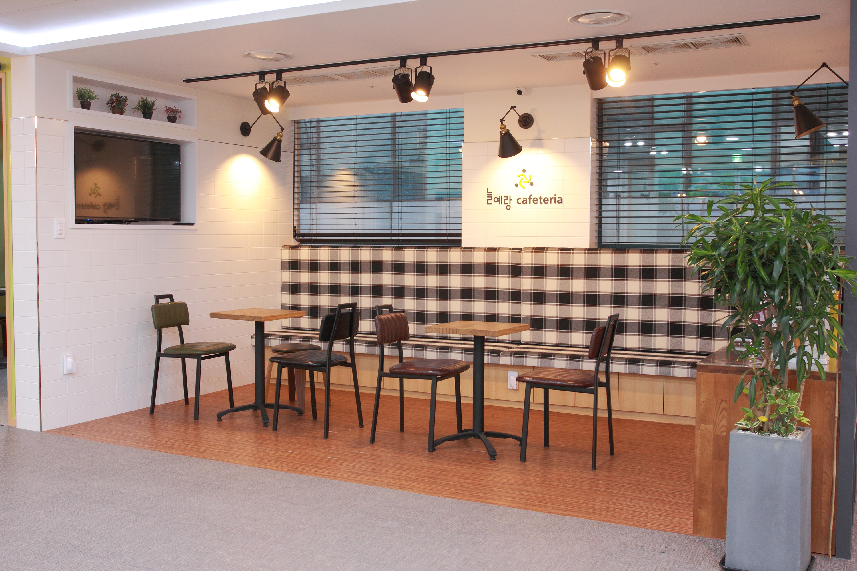 988684787_R7rDMBJN_85ccb66cea32ff694d2884e12ef429e19e3ce1d2.JPG 이미지크게보기